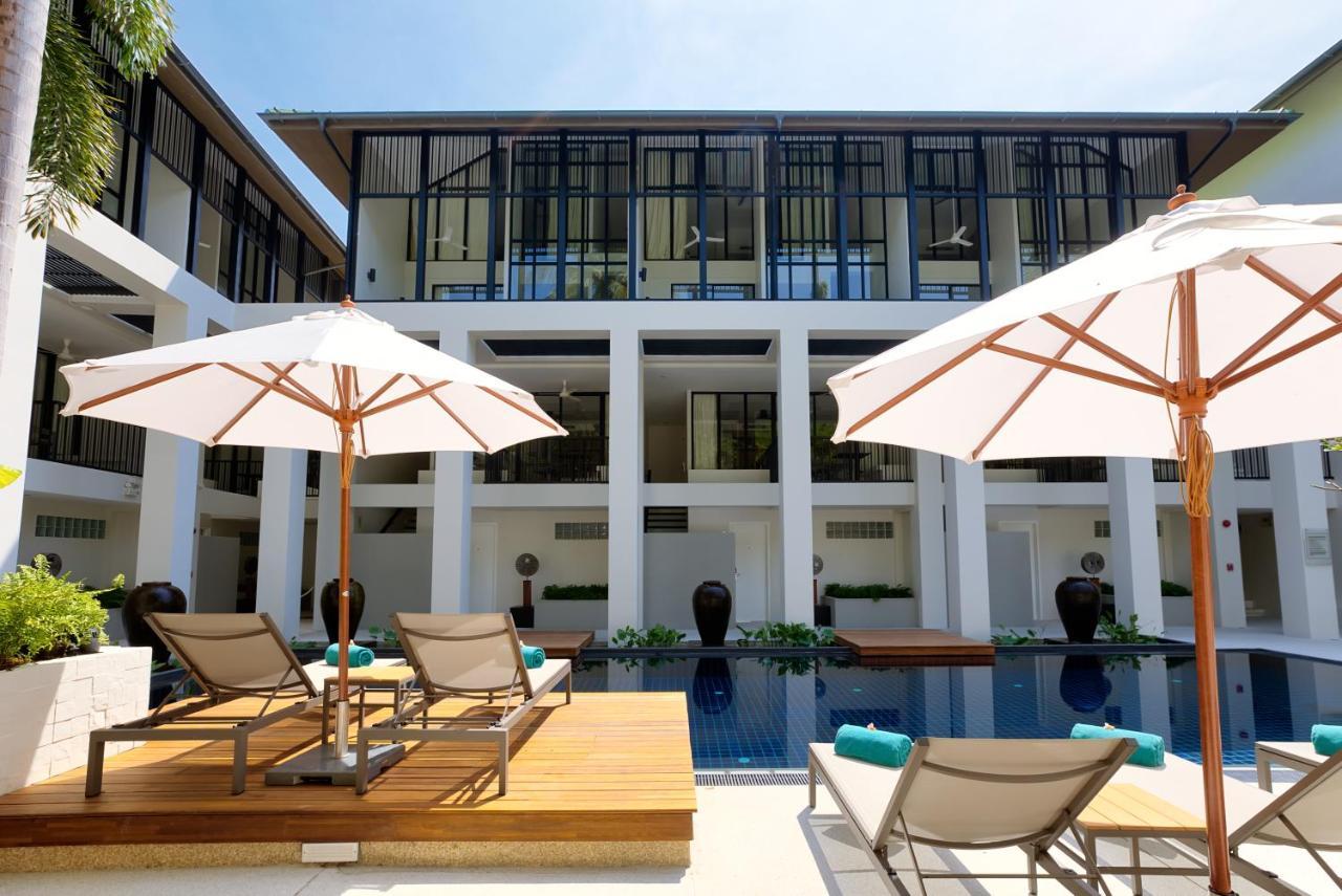 Outrigger Surin Beach Resort - Sha Extra Plus Bagian luar foto The hotel's pool