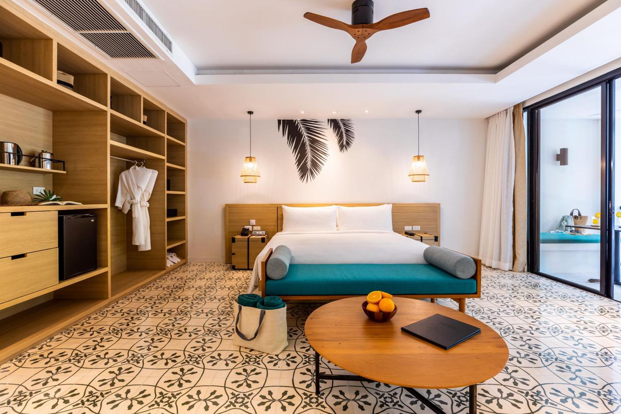 Outrigger Surin Beach Resort - Sha Extra Plus Ruang foto Deluxe Pool Access