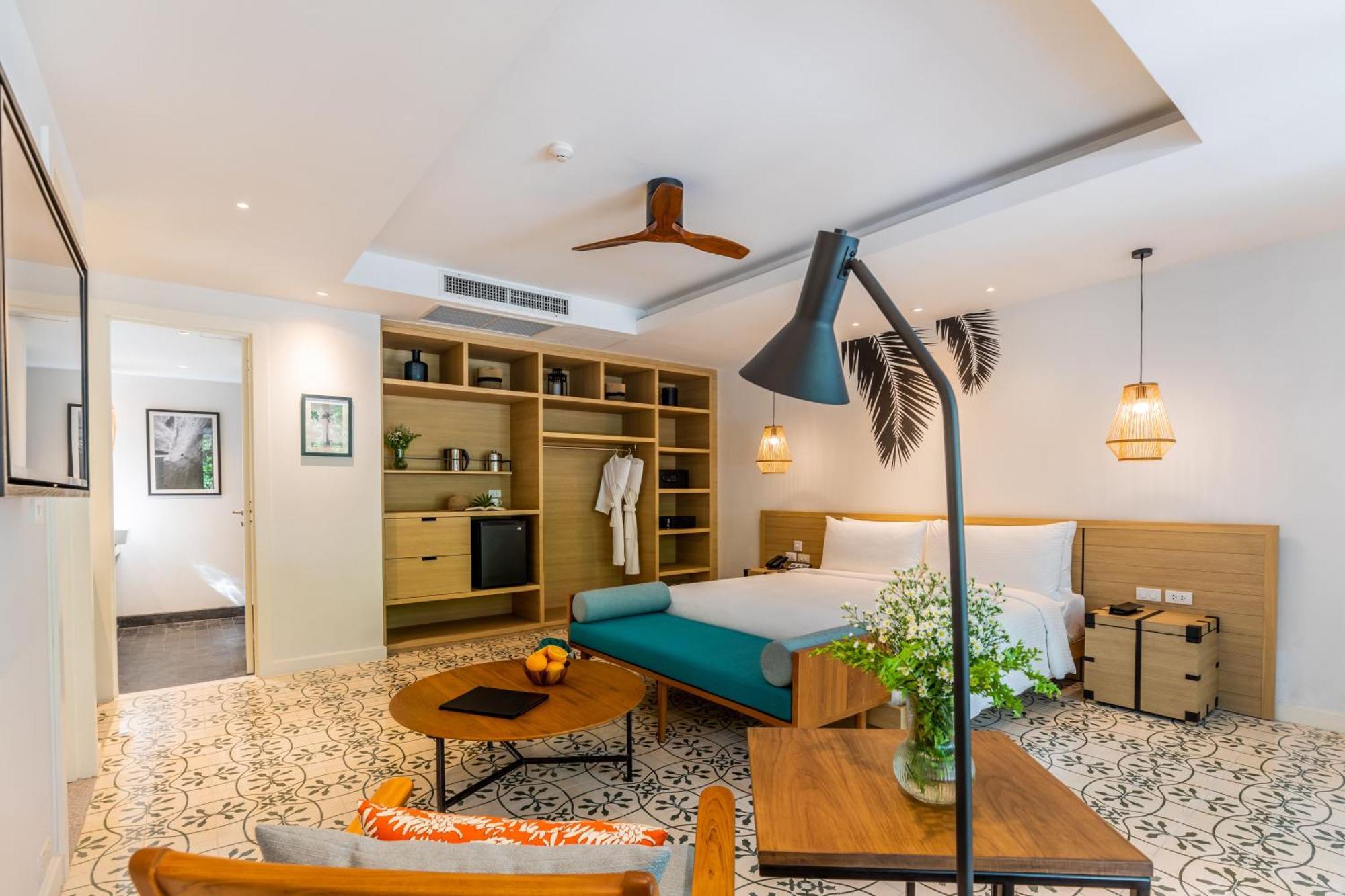 Outrigger Surin Beach Resort - Sha Extra Plus Ruang foto Deluxe Suite
